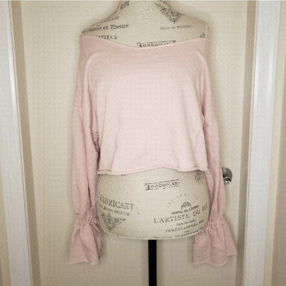 Y2K pink long sleeve crop sweater